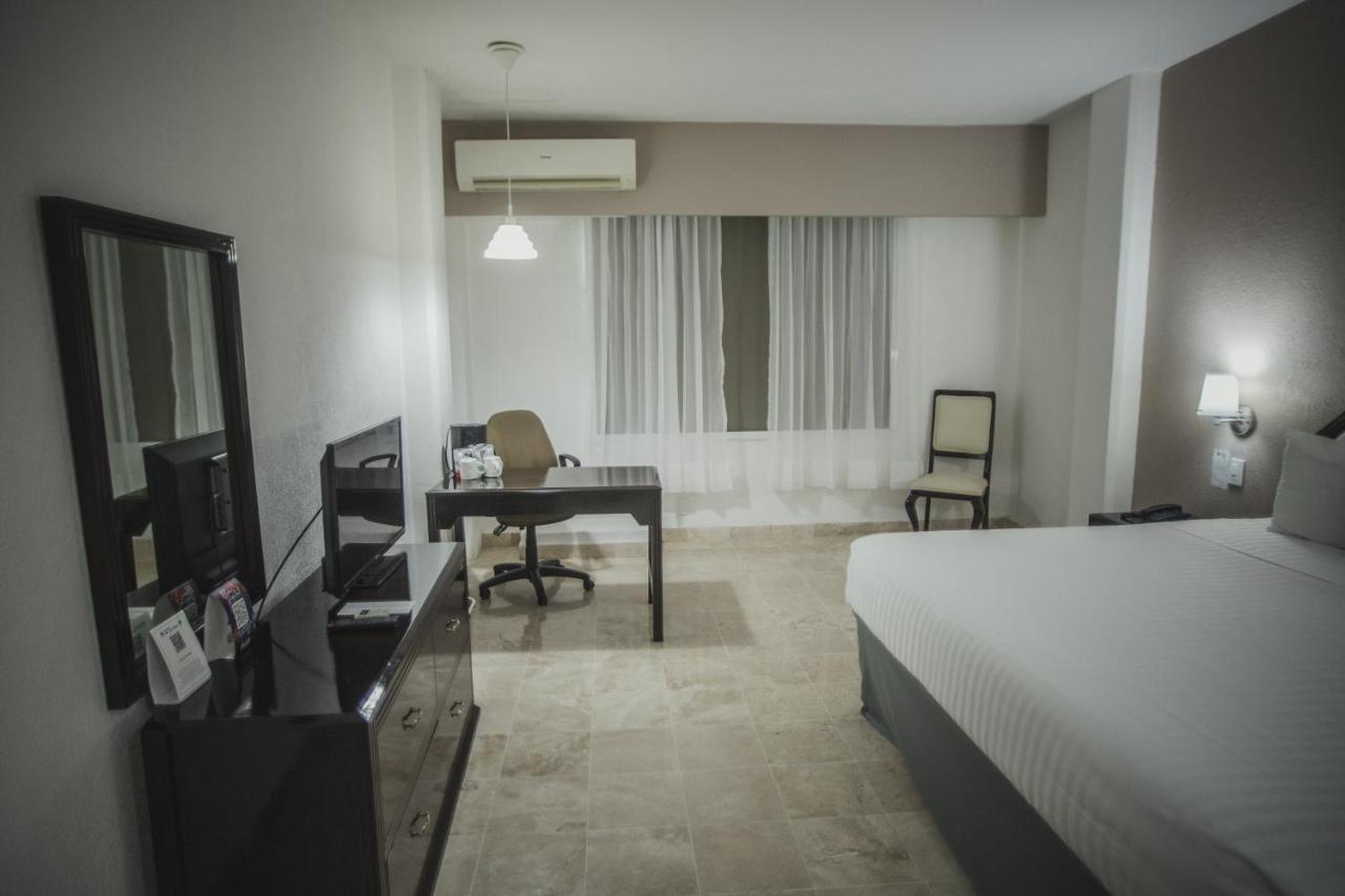 Gran Tuxtepec Plaza Hotel Bagian luar foto
